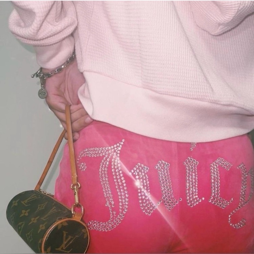 JUICY COUTURE Y2K Vintage Very Rare Cherry Barrel Bag🍒 - Picture 12 of 16